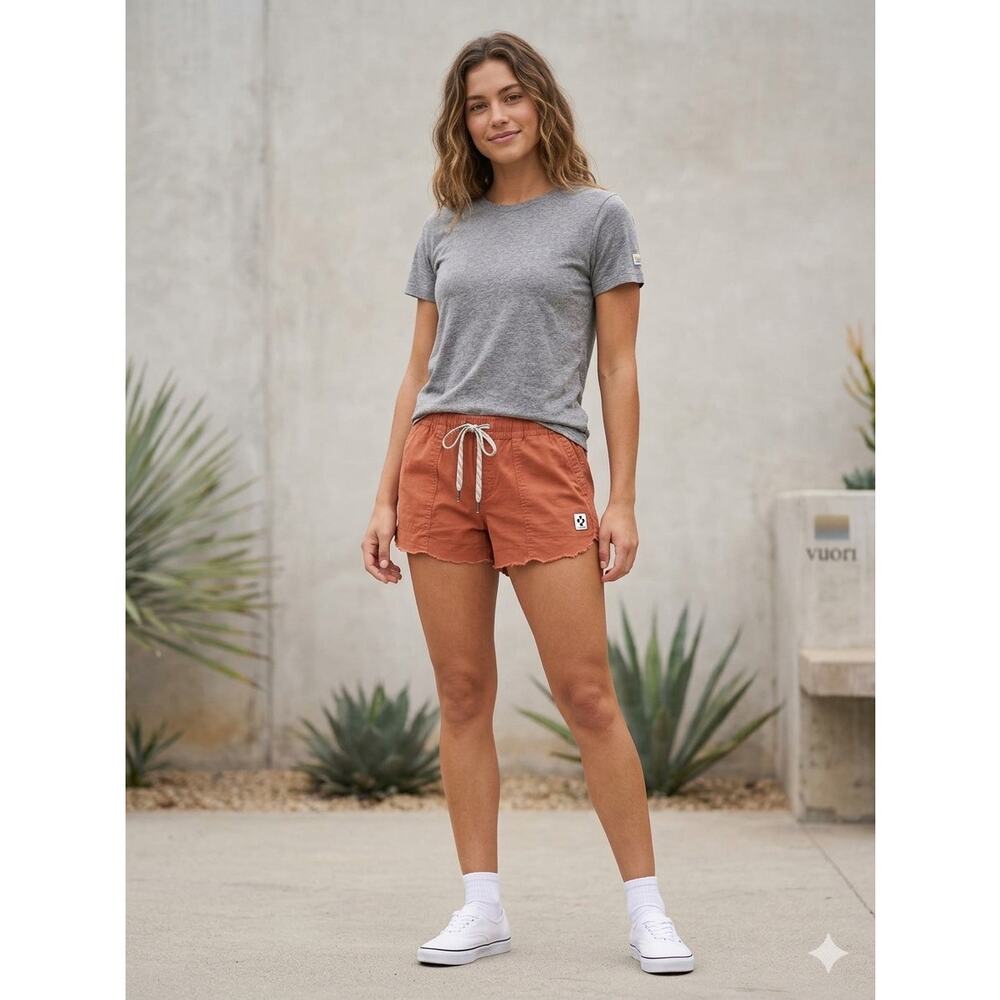 Vuori Vintage Ripstop shorts Terracotta sz S 98% cotton hiking athleisure outdr